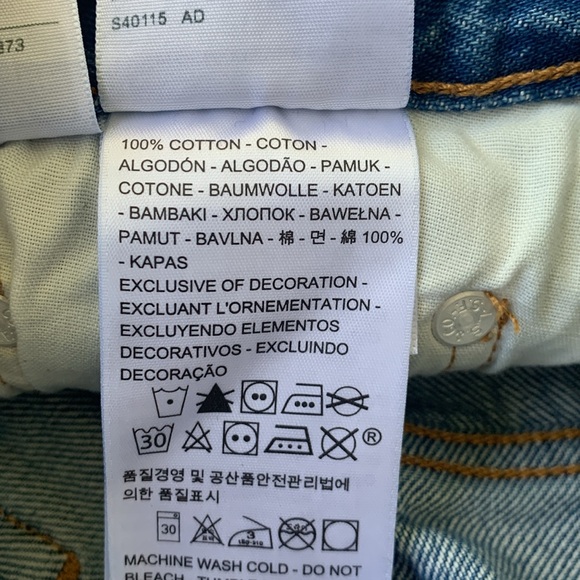 Levi’s 501 Floral Cut Out Jean Shorts - Picture 8 of 12